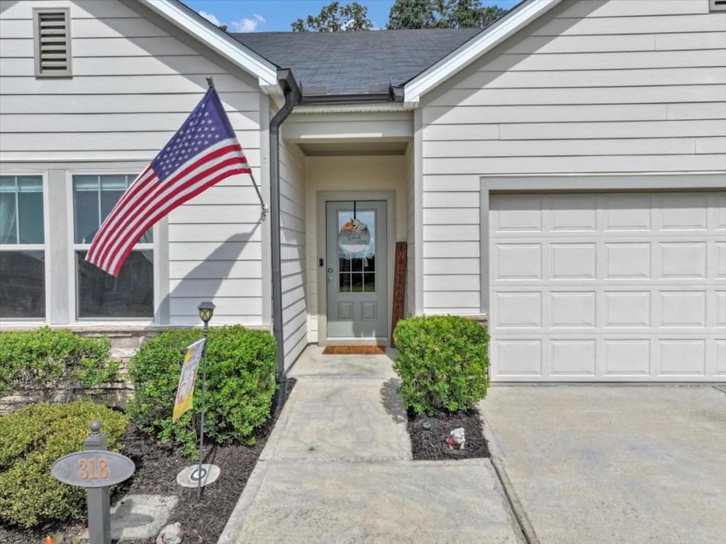 4 bedroom, 3 bathroom, 2,174 sq ft single family residence under contract at 318 Denali Butte Terrace, Canton, GA 30114 — photo 2