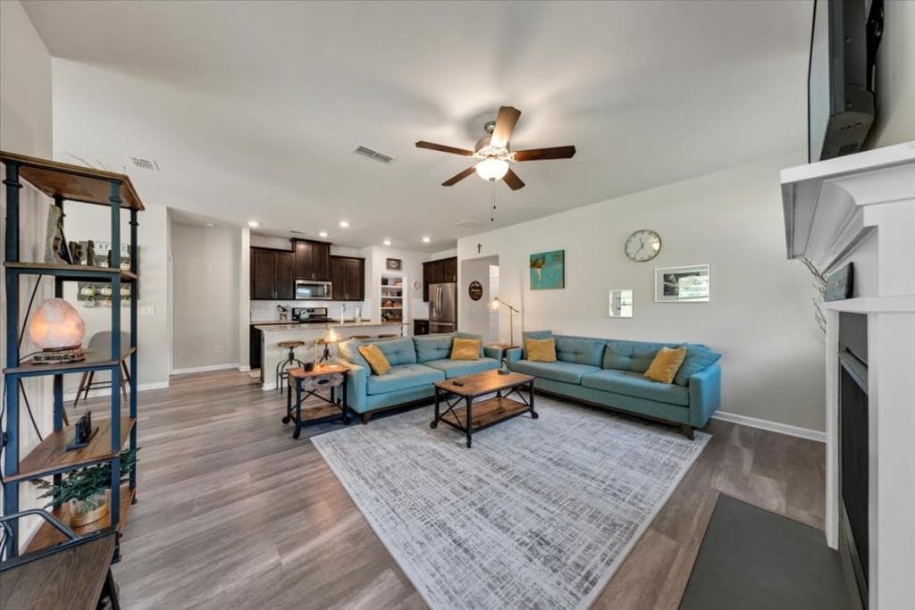4 bedroom, 3 bathroom, 2,174 sq ft single family residence under contract at 318 Denali Butte Terrace, Canton, GA 30114 — photo 8
