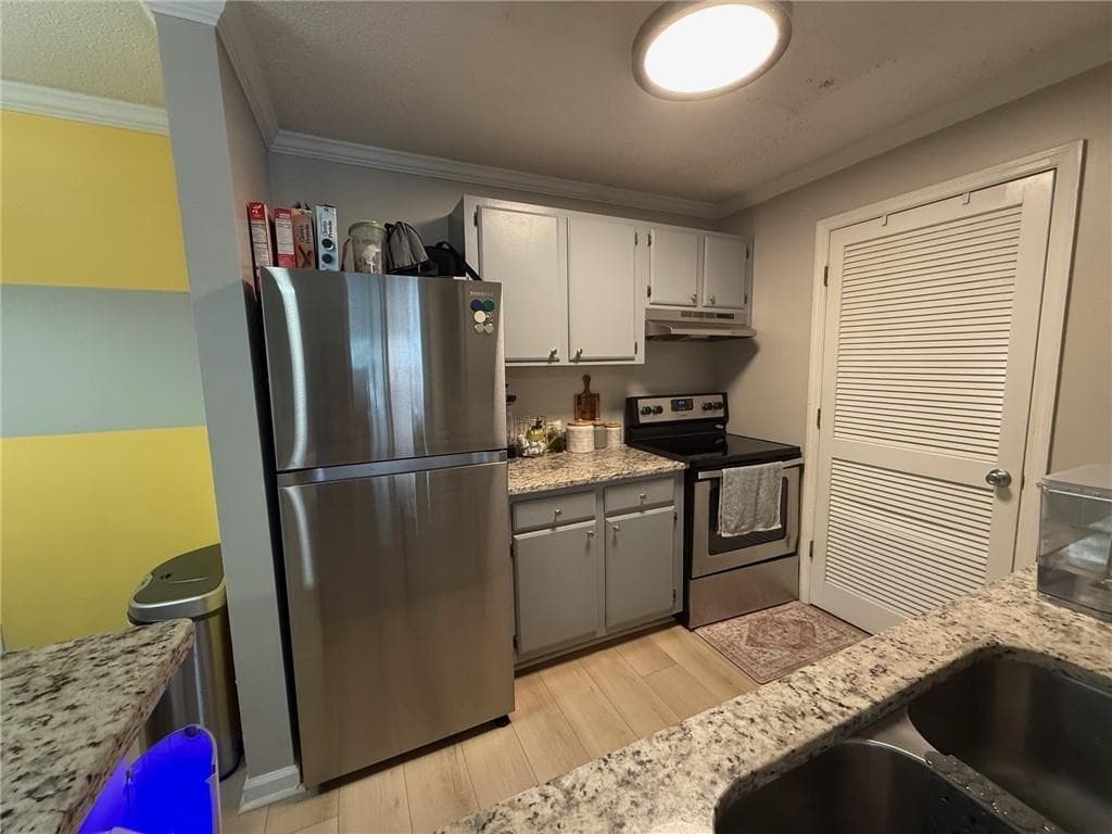 2 bedroom, 2 bathroom, 1,032 sq ft condominium for sale at 324 Granville Court, Sandy Springs, GA 30328 — photo 10