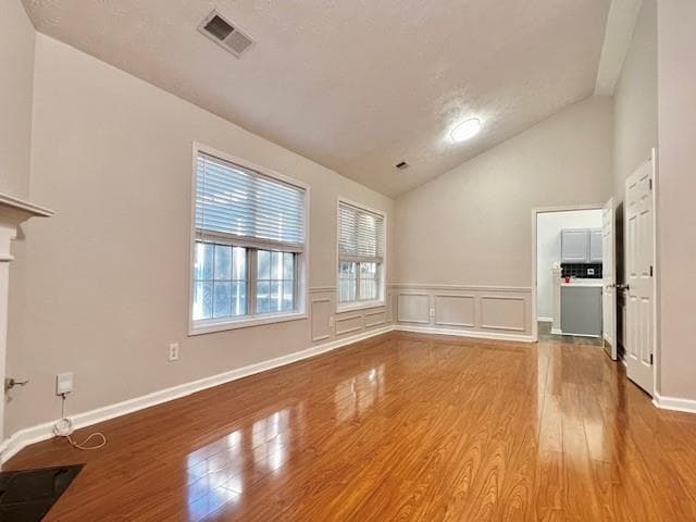 4 bedroom, 2 bathroom, 1,742 sq ft single family residence for rent at 327 Lee Miller Drive 327, Suwanee, GA 30024 for $2,295 a month — photo 4