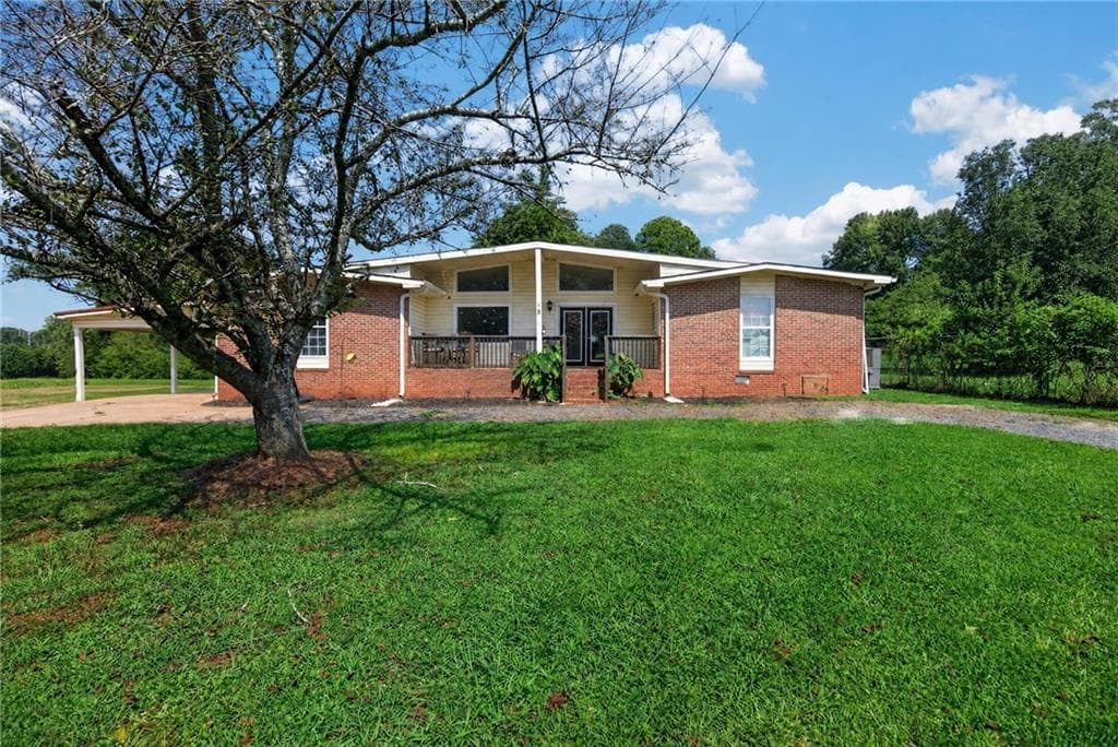 3 bedroom, 1 bathroom, 1,607 sq ft single family residence for sale at 18 Old Potash Road, Cedartown, GA 30125
