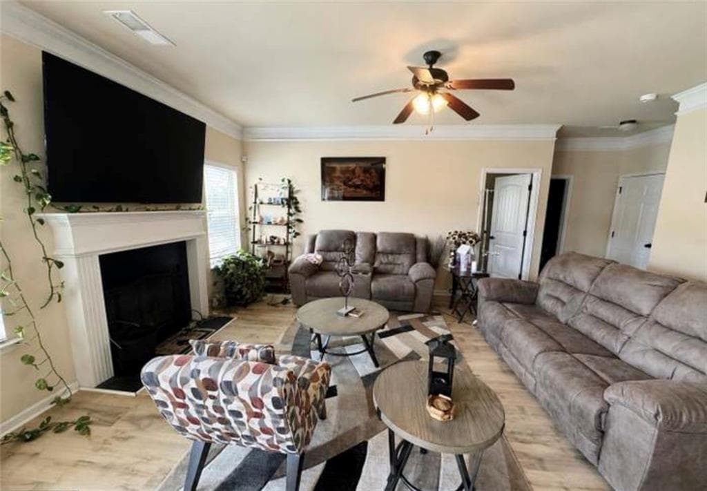 5 bedroom, 3 bathroom, 2,744 sq ft single family residence under contract at 4163 Potomac Walk Court, Loganville, GA 30052 — photo 7