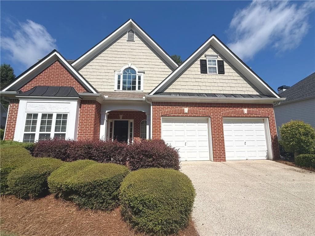 4 bedroom, 3 bathroom, 2,514 sq ft single family residence for rent at 12442 Waterside Drive, Alpharetta, GA 30004 for $3,100 a month — photo 1 of 24