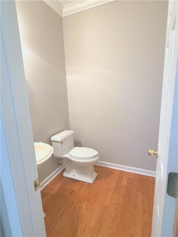 4 bedroom, 3 bathroom, 2,514 sq ft single family residence for rent at 12442 Waterside Drive, Alpharetta, GA 30004 for $3,100 a month — photo 8