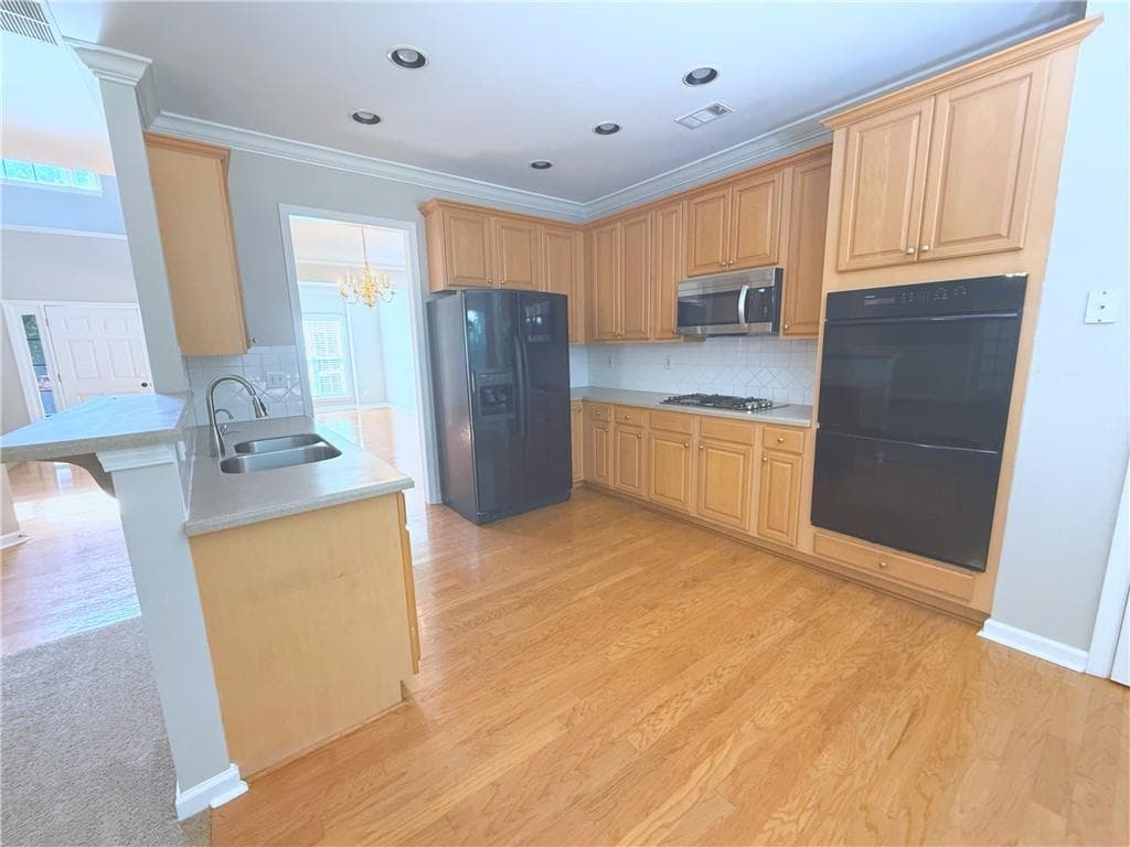 4 bedroom, 3 bathroom, 2,514 sq ft single family residence for rent at 12442 Waterside Drive, Alpharetta, GA 30004 for $3,100 a month — photo 5