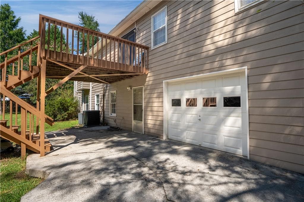 3 bedroom, 3 bathroom, 3,908 sq ft single family residence under contract at 337 Keys Drive, Braselton, GA 30517 — photo 6