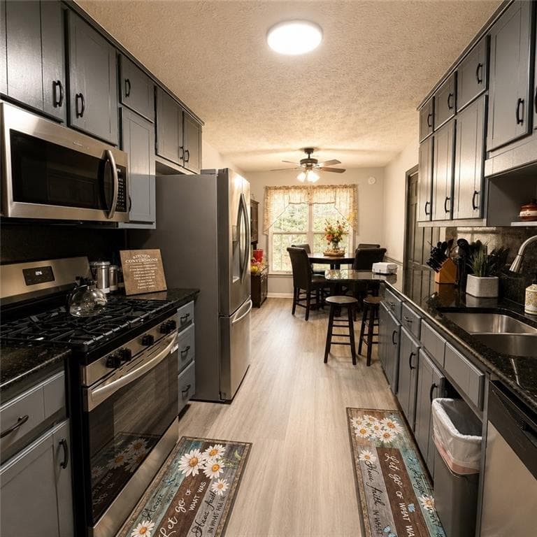 3 bedroom, 2 bathroom, 1,817 sq ft single family residence for sale at 180 Valley Brook Trail, Jonesboro, GA 30238 — photo 10