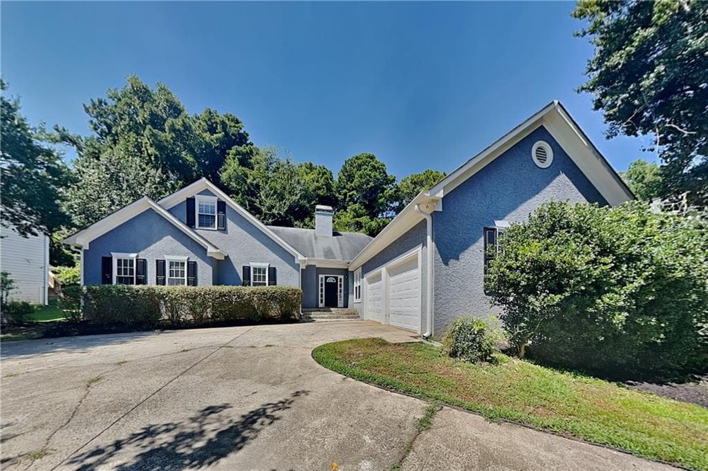 3 bedroom, 3 bathroom, 2,748 sq ft single family residence for rent at 5025 Oak Hollow Drive, Acworth, GA 30102 for $2,645 a month — photo 1 of 21