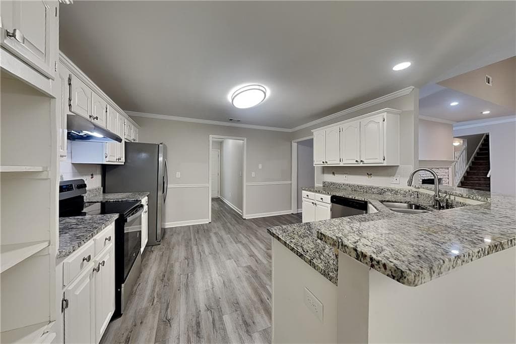 3 bedroom, 3 bathroom, 2,748 sq ft single family residence for rent at 5025 Oak Hollow Drive, Acworth, GA 30102 for $2,645 a month — photo 5
