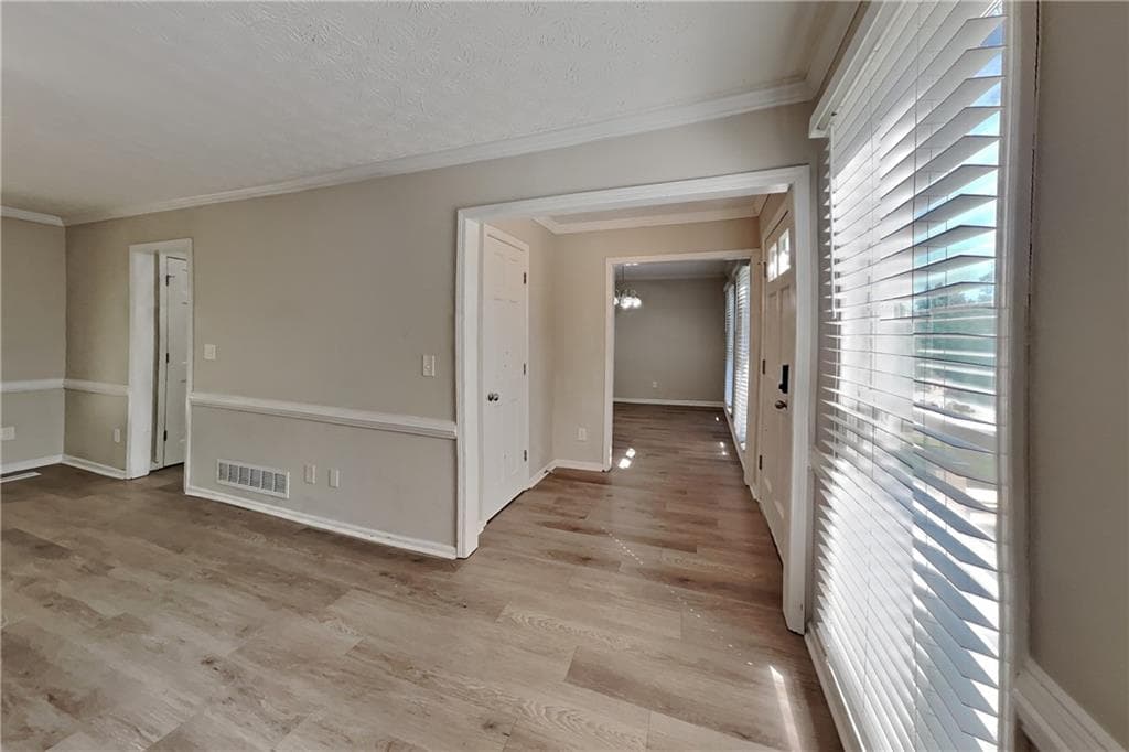 3 bedroom, 3 bathroom, 1,624 sq ft single family residence for rent at 3867 Buckland Drive, Lilburn, GA 30047 for $1,900 a month — photo 3