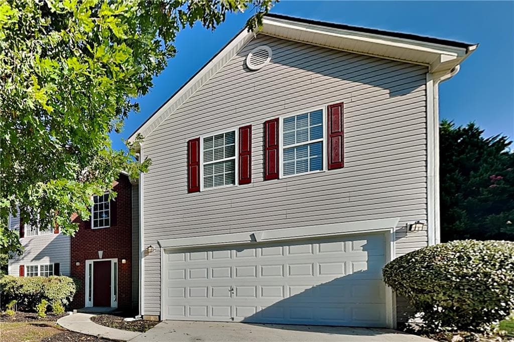 4 bedroom, 3 bathroom, 2,332 sq ft single family residence for rent at 863 Langley View Court, Loganville, GA 30052 for $2,250 a month