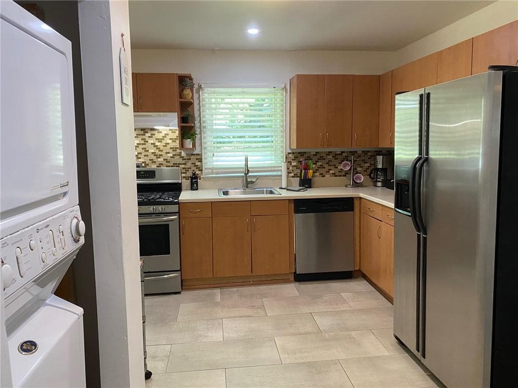 4 bedroom, 2 bathroom, 1,381 sq ft single family residence for sale at 3742 Turner Heights Drive, Decatur, GA 30032 — photo 5
