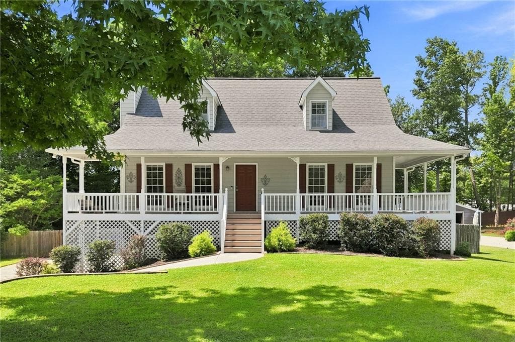 3 bedroom, 2 bathroom, 1,502 sq ft single family residence for sale at 90 Maplewood Lane, Acworth, GA 30101 — photo 2