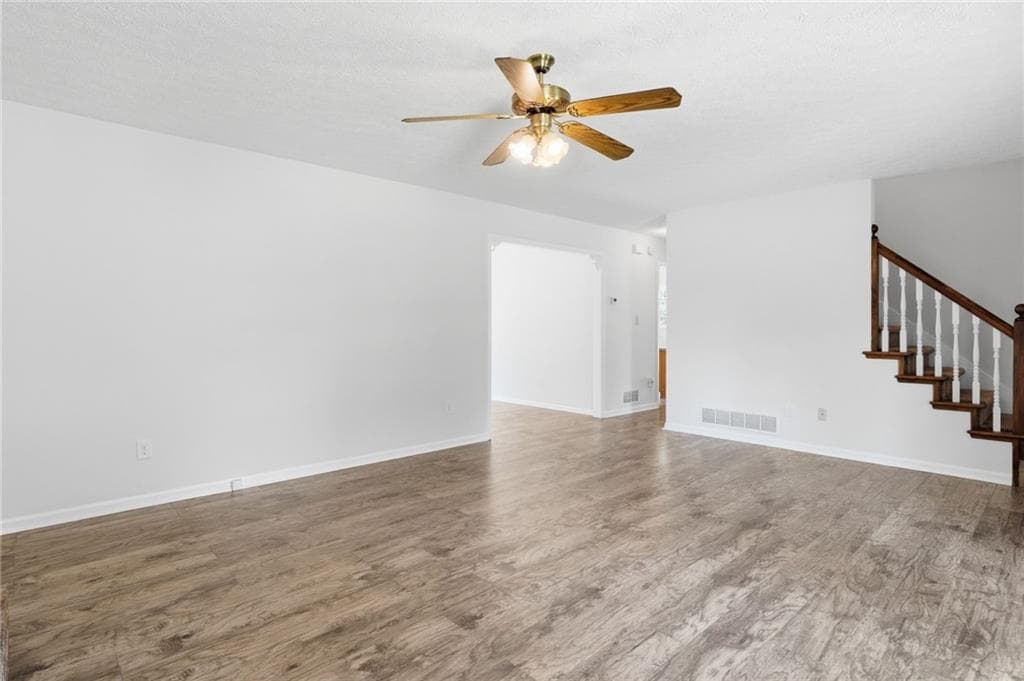 3 bedroom, 2 bathroom, 1,502 sq ft single family residence for sale at 90 Maplewood Lane, Acworth, GA 30101 — photo 9