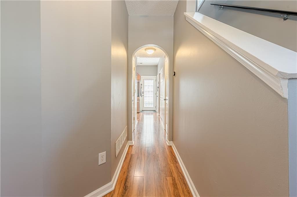 3 bedroom, 3 bathroom, 1,512 sq ft single family residence under contract at 311 Summerstone Court, Canton, GA 30114 — photo 5