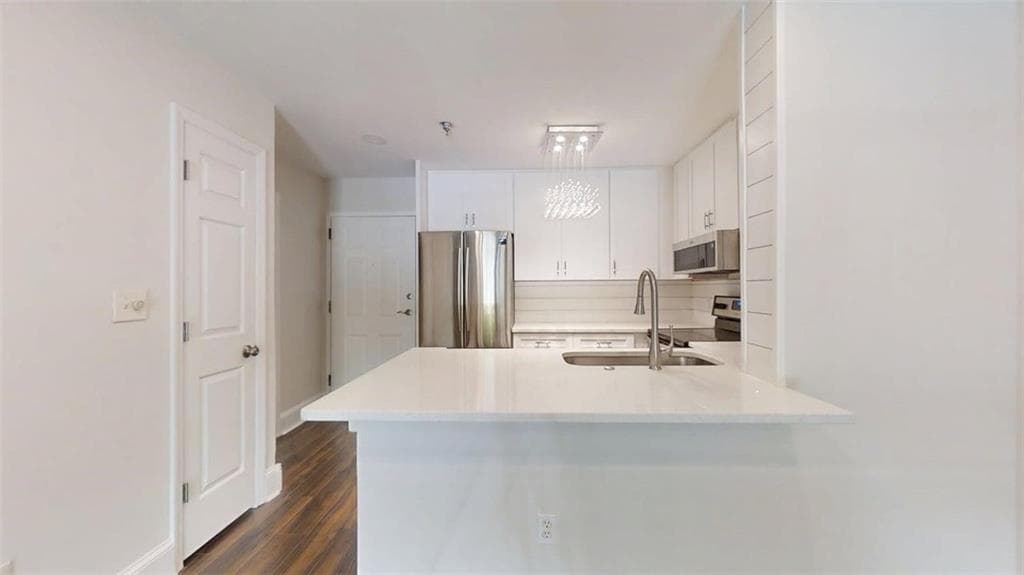 1 bedroom, 1 bathroom, 489 sq ft condominium for rent at 300 Johnson Ferry Road A206, Sandy Springs, GA 30328 for $1,464 a month — photo 4