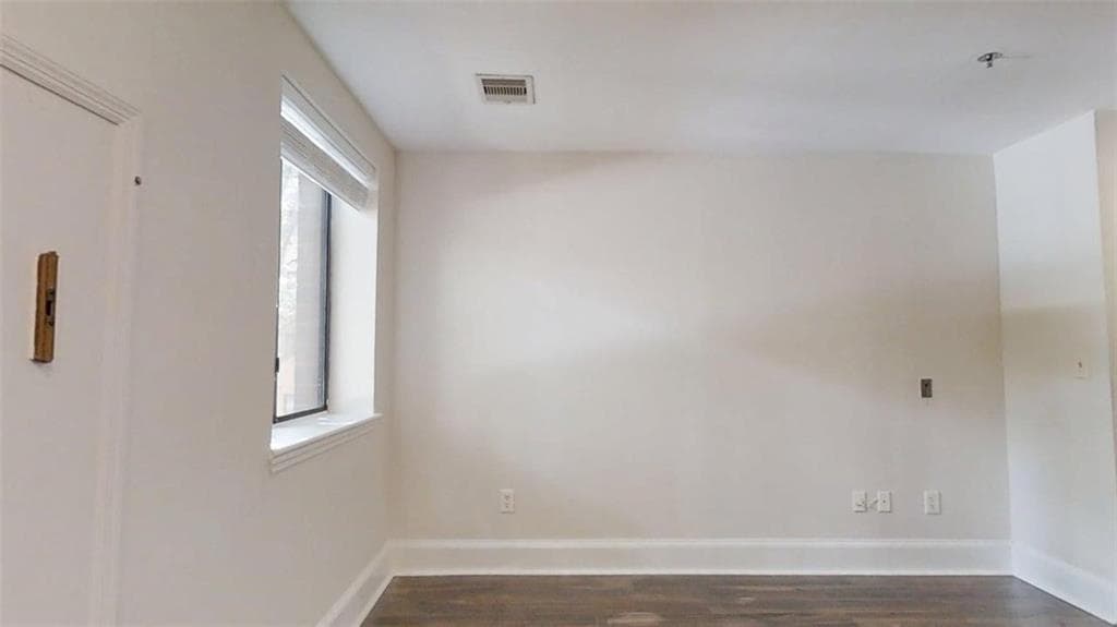 1 bedroom, 1 bathroom, 489 sq ft condominium for rent at 300 Johnson Ferry Road A206, Sandy Springs, GA 30328 for $1,464 a month — photo 9