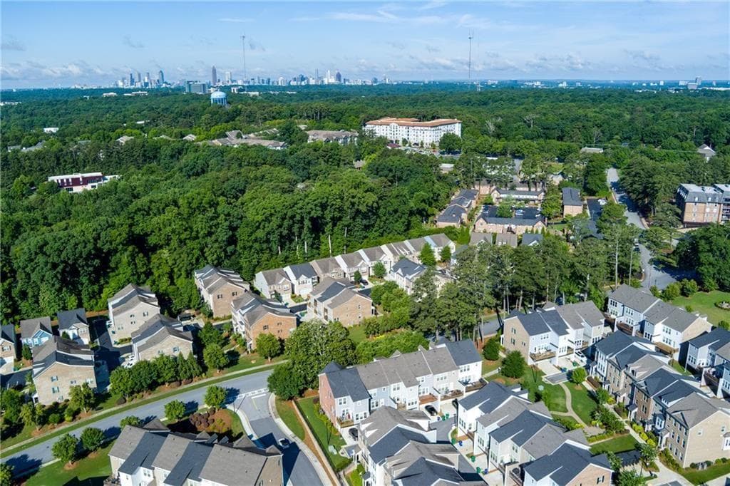 4 bedroom, 4 bathroom, 2,515 sq ft townhouse for sale at 2051 Falls Park Way, Decatur, GA 30033 — photo 5