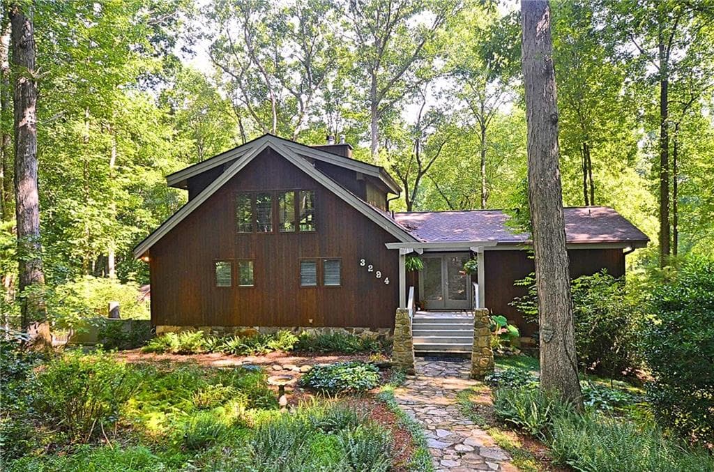3294 Creekside Drive