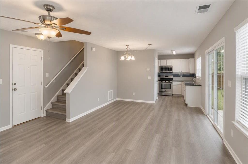 3 bedroom, 3 bathroom, 1,232 sq ft single family residence for rent at 170 Windcroft Court, Acworth, GA 30101 for $1,950 a month — photo 4