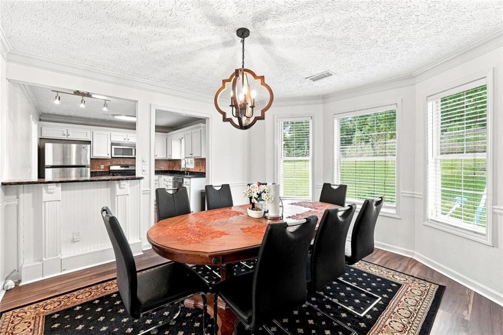 4 bedroom, 3 bathroom, 1,850 sq ft single family residence for sale at 932 Sugar Meadow Lane, Buford, GA 30518 — photo 9