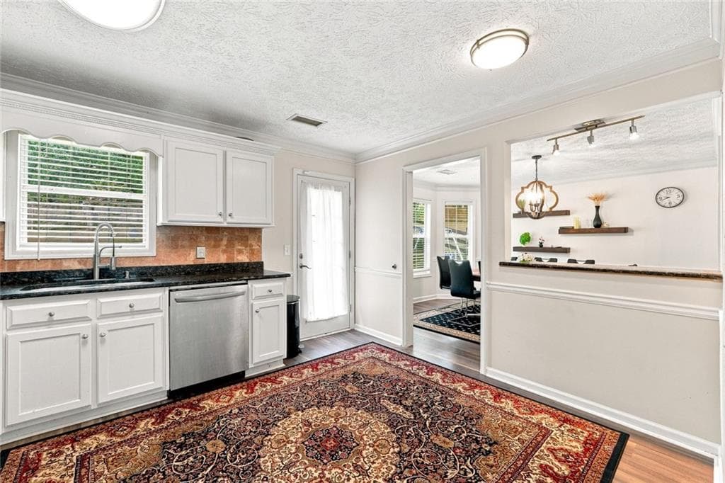 4 bedroom, 3 bathroom, 1,850 sq ft single family residence for sale at 932 Sugar Meadow Lane, Buford, GA 30518 — photo 10