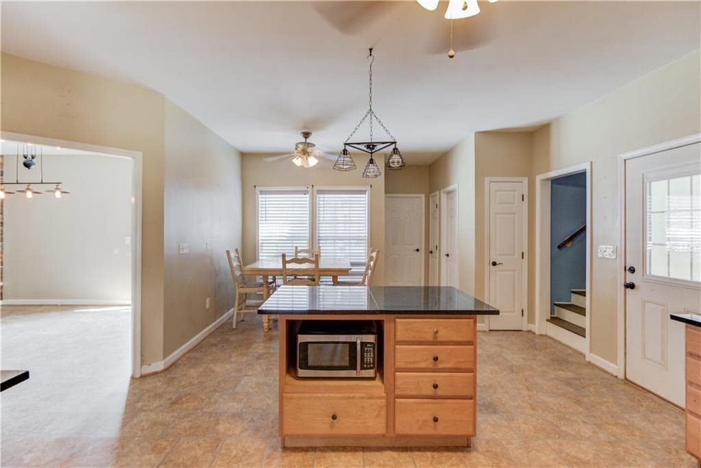 4 bedroom, 3 bathroom, 2,283 sq ft single family residence for sale at 706 Crowell Road, Covington, GA 30014 — photo 8