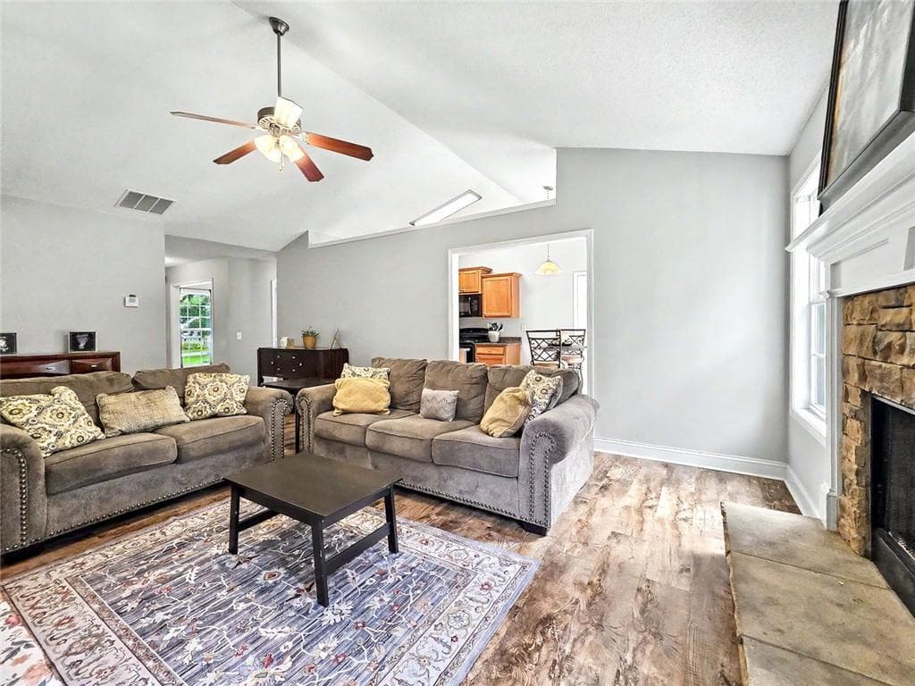 3 bedroom, 2 bathroom, 1,840 sq ft single family residence under contract at 1154 Otis Drive, Bethlehem, GA 30620 — photo 9