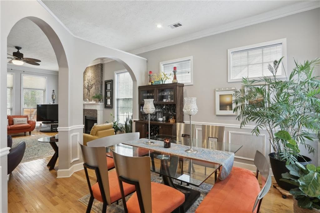 3 bedroom, 3 bathroom, 2,240 sq ft single family residence for sale at 741 Ashley Glen Lane, Alpharetta, GA 30022 — photo 5
