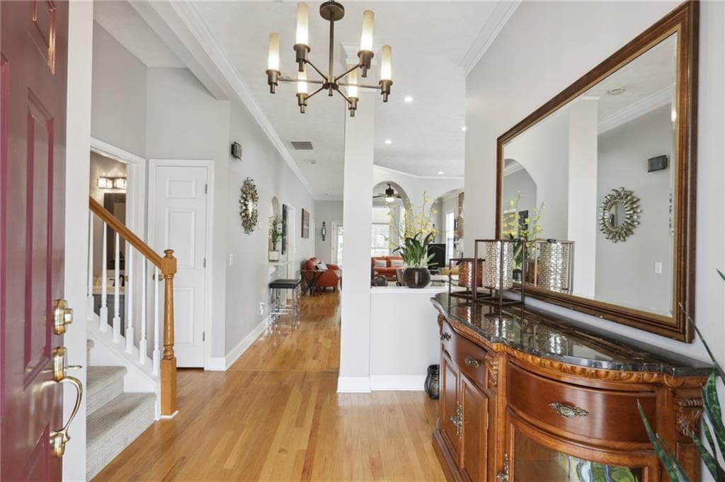 3 bedroom, 3 bathroom, 2,240 sq ft single family residence for sale at 741 Ashley Glen Lane, Alpharetta, GA 30022 — photo 3