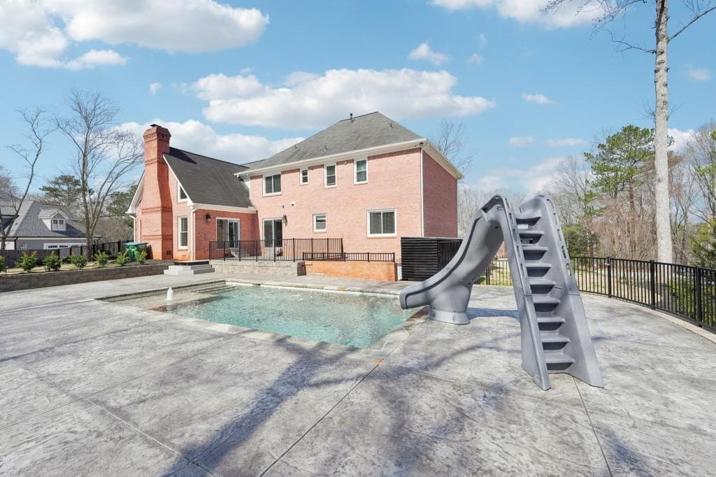 5 bedroom, 3 bathroom, 5,544 sq ft single family residence for rent at 1600 Spring Arbor Court, Lilburn, GA 30047 for $4,500 a month — photo 3