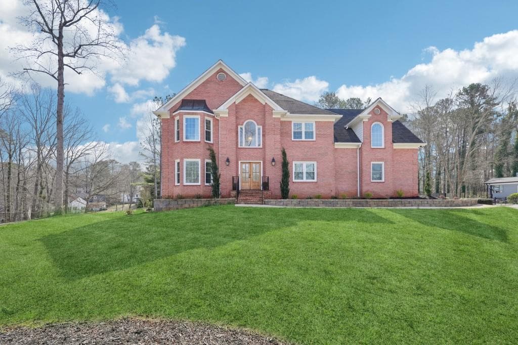 5 bedroom, 3 bathroom, 5,544 sq ft single family residence for rent at 1600 Spring Arbor Court, Lilburn, GA 30047 for $4,500 a month — photo 4