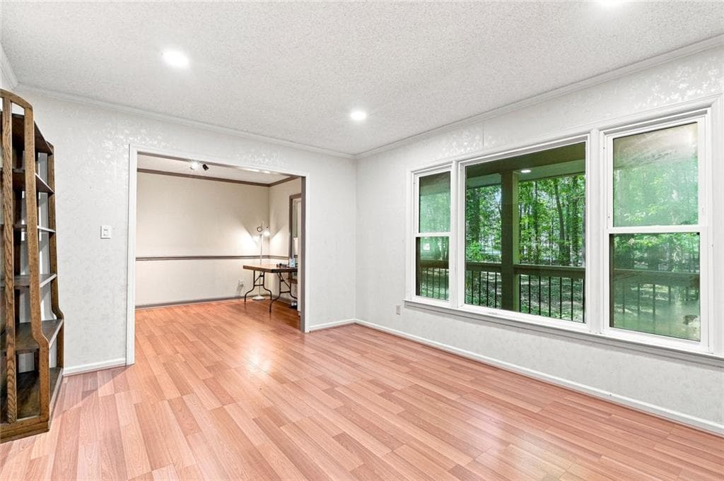 3 bedroom, 2 bathroom, 1,842 sq ft single family residence for sale at 1050 Skyline Drive, Covington, GA 30014 — photo 8