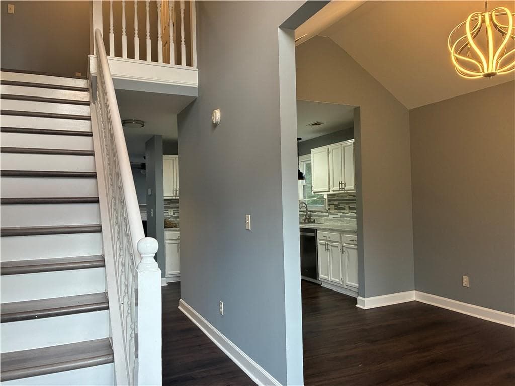 4 bedroom, 3 bathroom, 2,260 sq ft single family residence for rent at 280 Braxton Place, Tucker, GA 30084 for $3,000 a month — photo 3