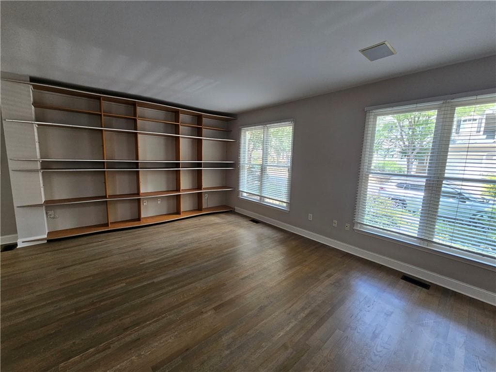 4 bedroom, 3 bathroom, 2,379 sq ft single family residence for rent at 79 Hammock Place, Atlanta, GA 30312 for $3,395 a month — photo 3