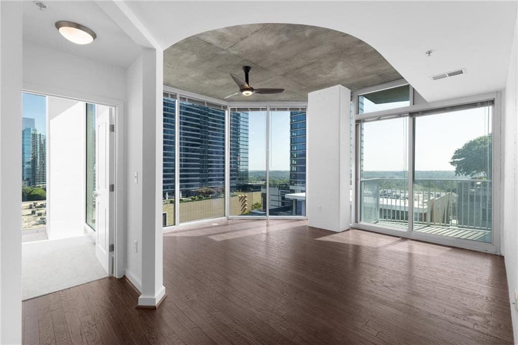 2 bedroom, 2 bathroom, 1,168 sq ft condominium for sale at 860 Peachtree Street 1201, Atlanta, GA 30308 — photo 1 of 51