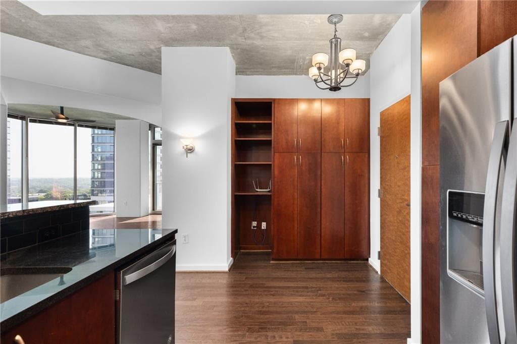 2 bedroom, 2 bathroom, 1,168 sq ft condominium for sale at 860 Peachtree Street 1201, Atlanta, GA 30308 — photo 6