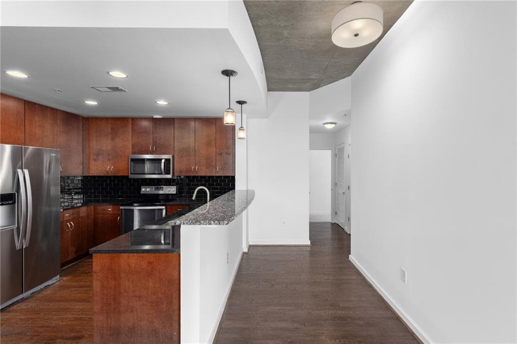 2 bedroom, 2 bathroom, 1,168 sq ft condominium for sale at 860 Peachtree Street 1201, Atlanta, GA 30308 — photo 8