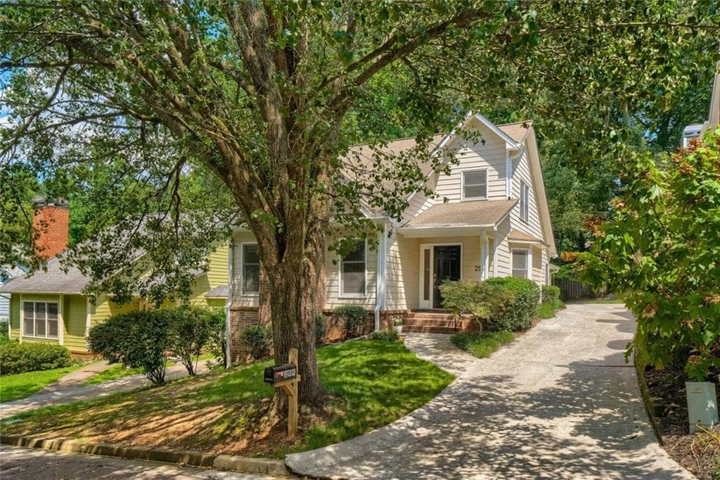 3 bedroom, 3 bathroom, 1,610 sq ft single family residence for sale at 299 Somerlane Place, Avondale Estates, GA 30002 — photo 3