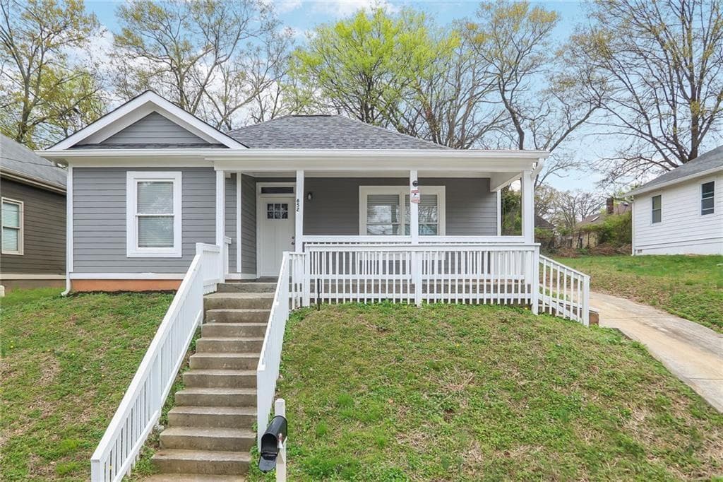4 bedroom, 2 bathroom, 1,755 sq ft single family residence for sale at 652 Hugh Street, Atlanta, GA 30310