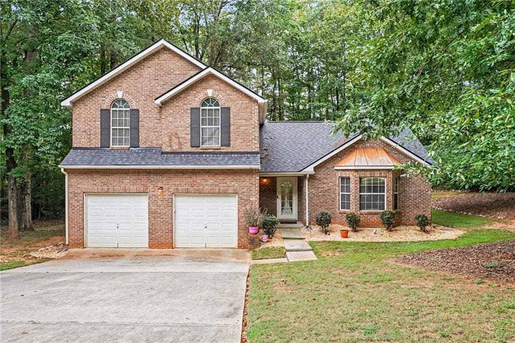 3 bedroom, 3 bathroom, 2,025 sq ft single family residence for sale at 105 Ashtonbrook Drive, Mcdonough, GA 30252 — photo 1 of 30