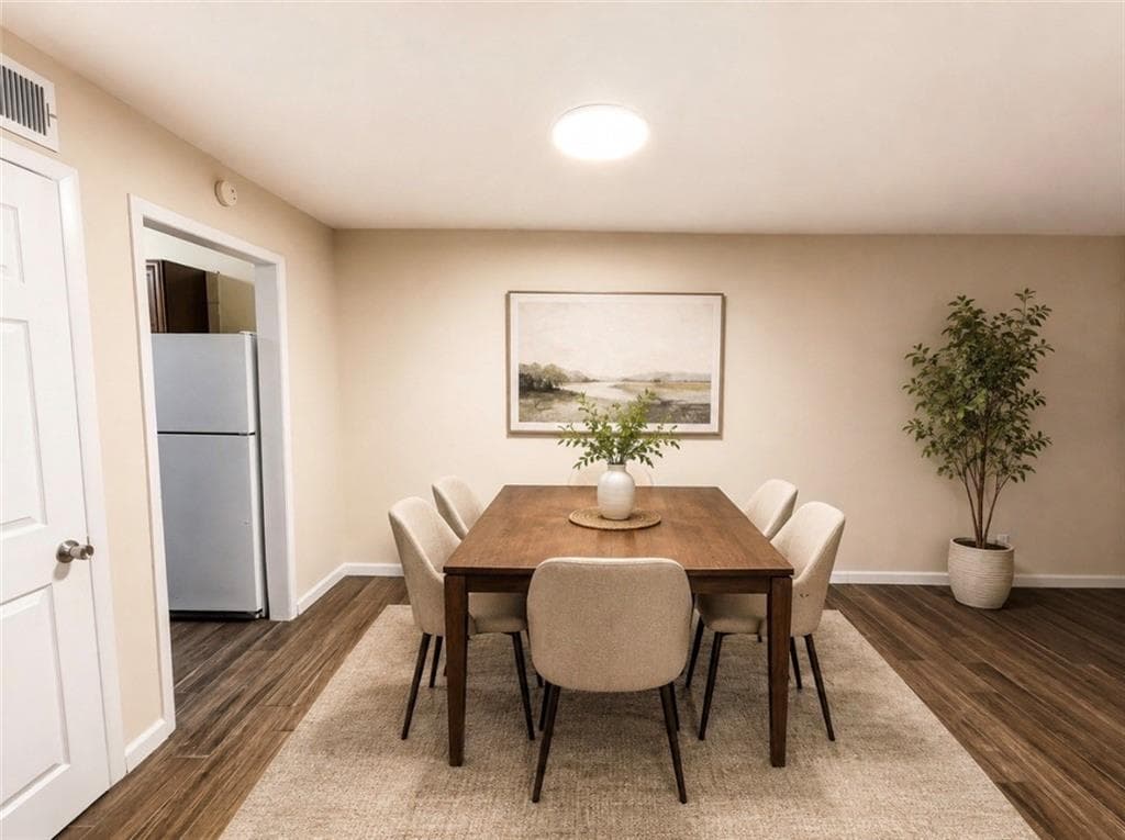 2 bedroom, 2 bathroom, 1,092 sq ft condominium for sale at 2545 Bradford Square, Atlanta, GA 30345 — photo 6
