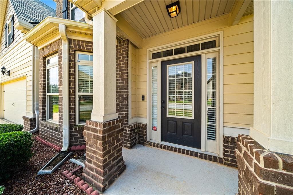 5 bedroom, 3 bathroom, 3,030 sq ft single family residence for sale at 90 Sylvan Loop, Fayetteville, GA 30214 — photo 2