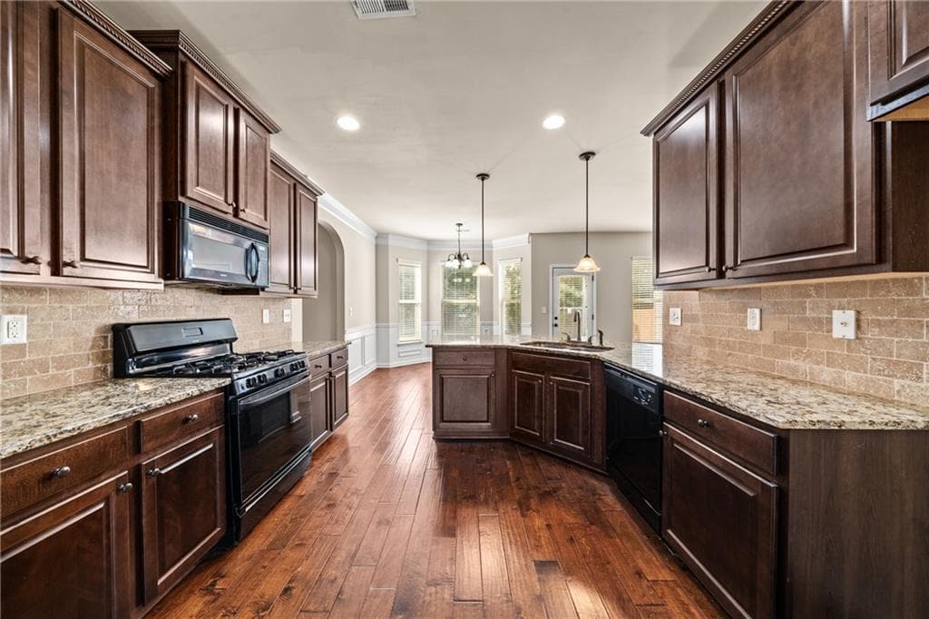 5 bedroom, 3 bathroom, 3,030 sq ft single family residence for sale at 90 Sylvan Loop, Fayetteville, GA 30214 — photo 9