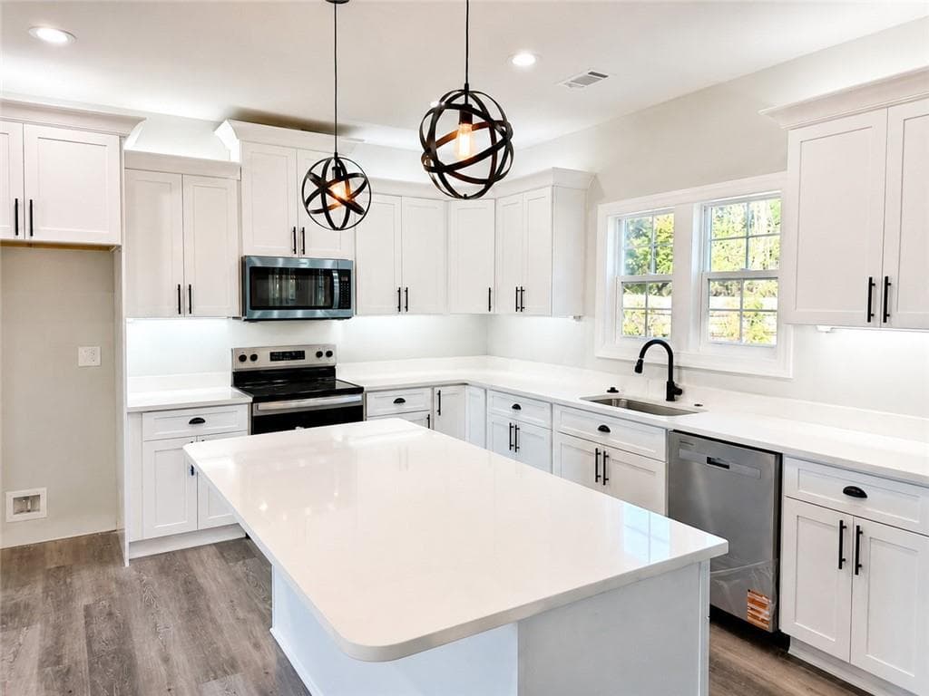 3 bedroom, 2 bathroom, 1,739 sq ft single family residence under contract at 2513 Weldon Drive, Augusta, GA 30906 — photo 7