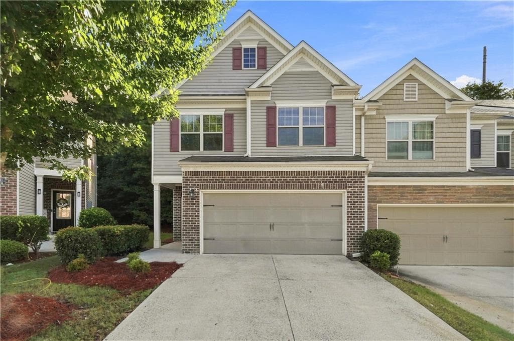 3 bedroom, 3 bathroom, 2,076 sq ft townhouse for rent at 1336 Brookmere Way, Cumming, GA 30040 for $2,350 a month — photo 1 of 19