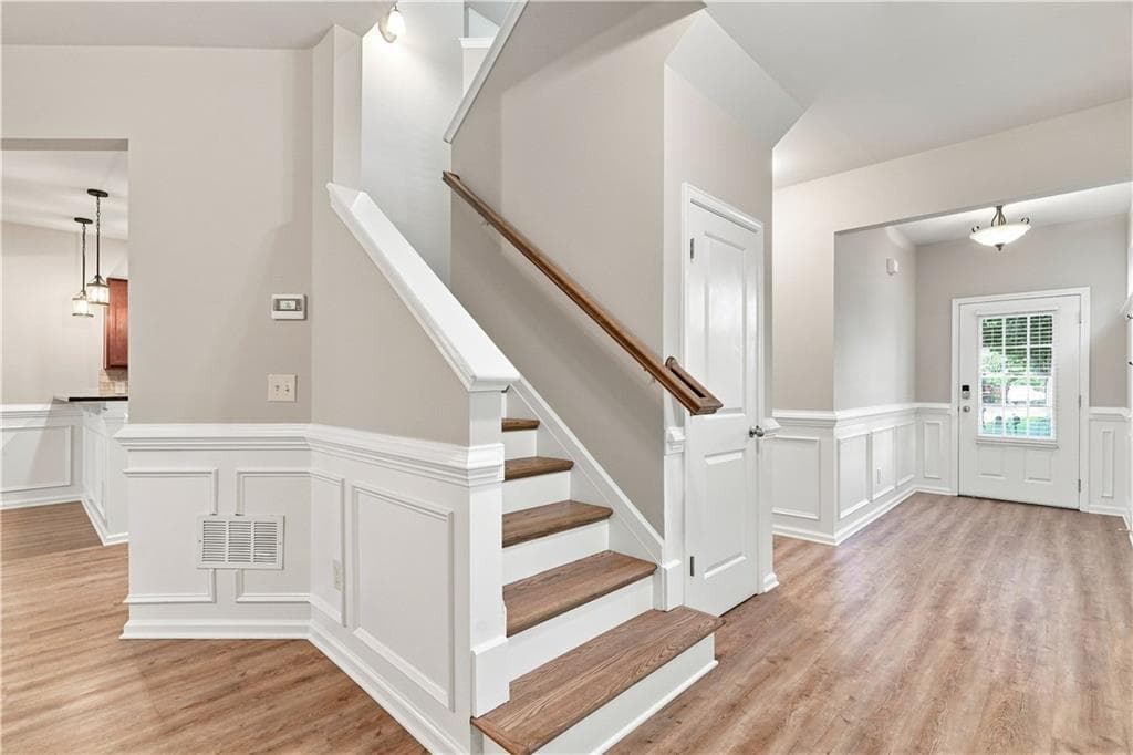3 bedroom, 3 bathroom, 2,076 sq ft townhouse for rent at 1336 Brookmere Way, Cumming, GA 30040 for $2,350 a month — photo 9