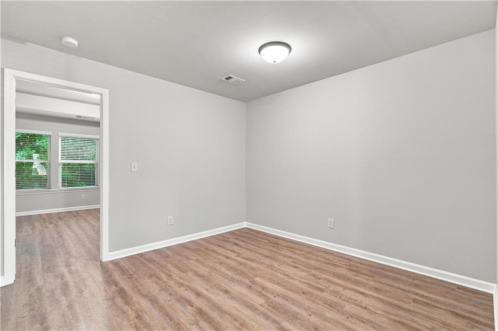 3 bedroom, 3 bathroom, 2,076 sq ft townhouse for rent at 1336 Brookmere Way, Cumming, GA 30040 for $2,350 a month — photo 10
