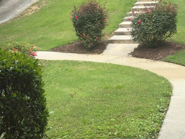4 bedroom, 2 bathroom, 2,226 sq ft single family residence for sale at 4221 Riverlake Way, Snellville, GA 30039 — photo 5