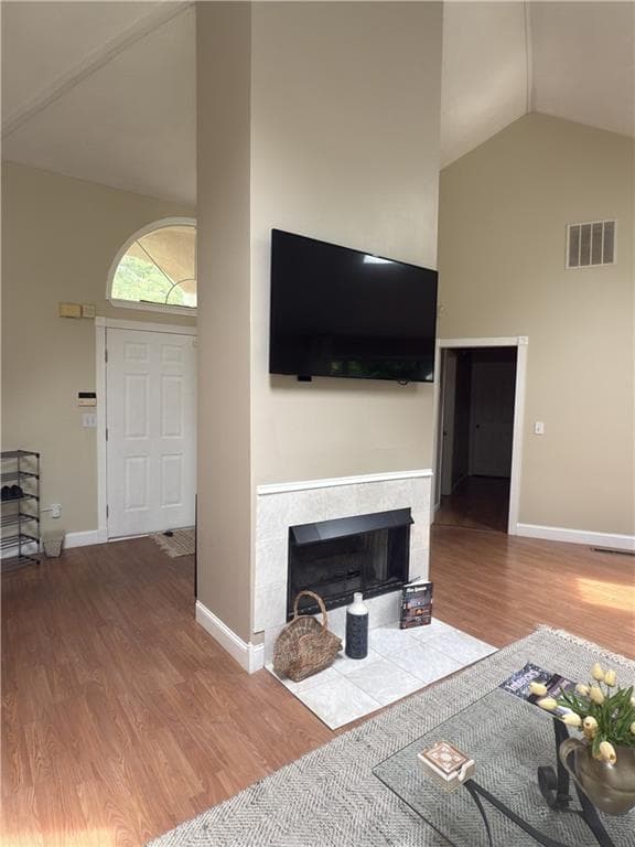 4 bedroom, 2 bathroom, 2,226 sq ft single family residence for sale at 4221 Riverlake Way, Snellville, GA 30039 — photo 6